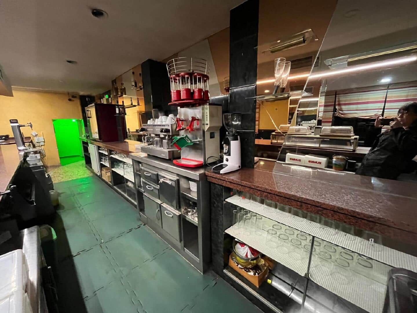 Commercieel te huur in Bembibre - € 1.200 (Ref: 9366902)