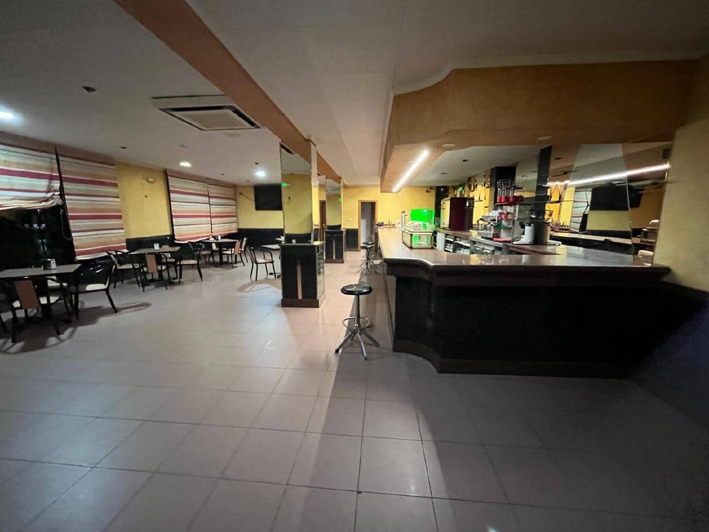 Commercieel te huur in Bembibre - € 1.200 (Ref: 9366902)