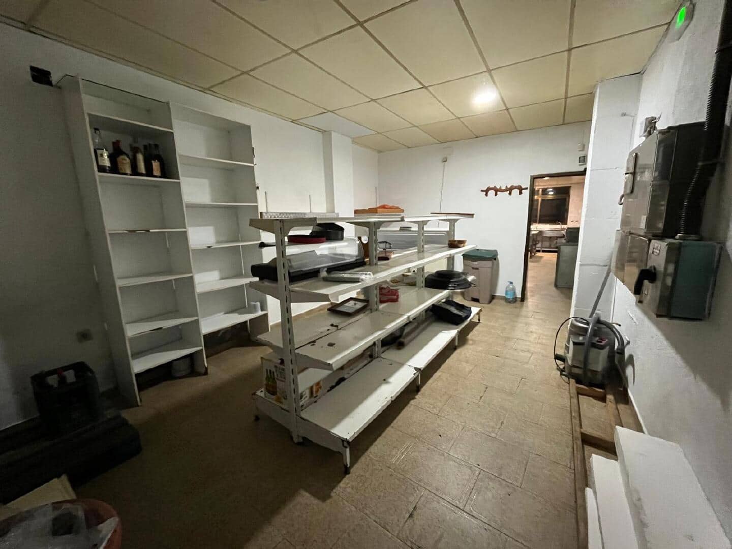 Commercieel te huur in Bembibre - € 1.200 (Ref: 9366902)