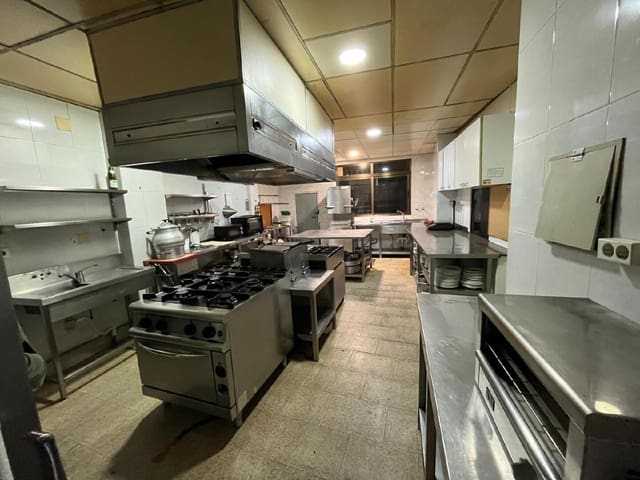 Komercyjne do wynajęcia w Bembibre - 1 200 € (Ref: 9366902)