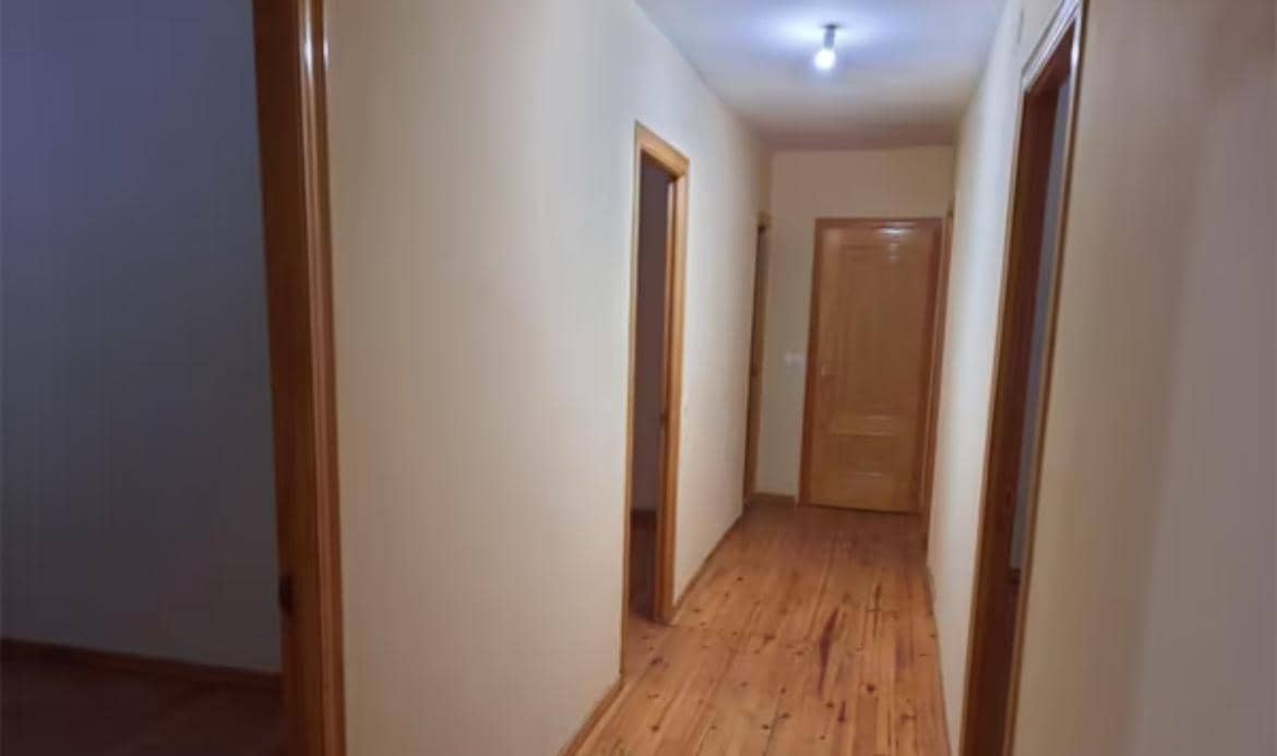 4 slaapkamer Huis te koop in Noceda del Bierzo - € 109.000 (Ref: 9378656)