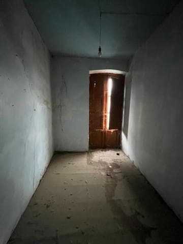 4 bedroom Townhouse for sale in Bembibre - € 37,000 (Ref: 9410377)