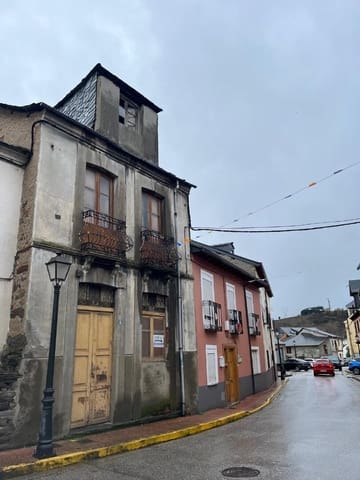 4 bedroom Townhouse for sale in Bembibre - € 37,000 (Ref: 9410377)