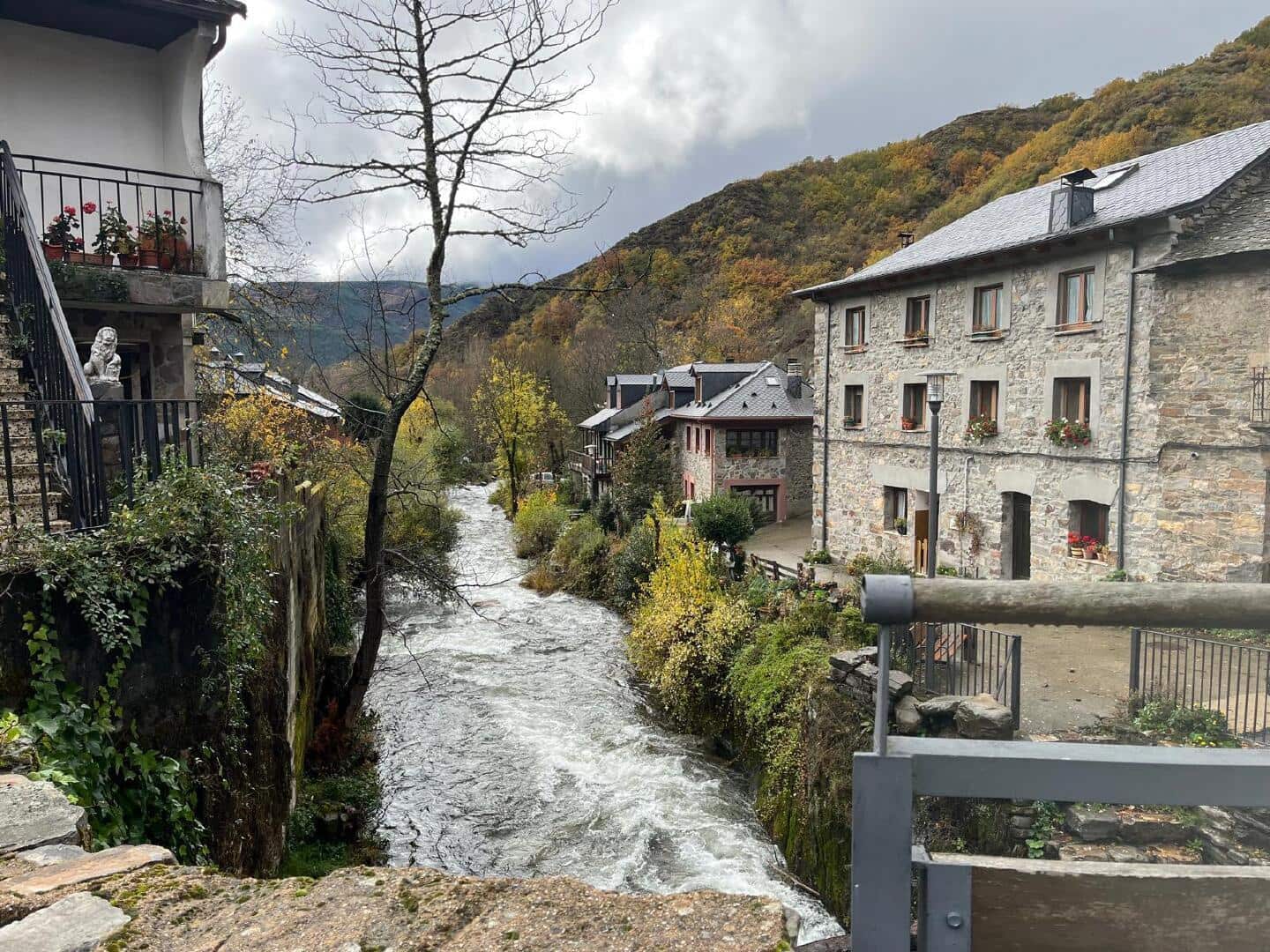 6 bedroom Townhouse for sale in Iguena - € 75,000 (Ref: 9410378)