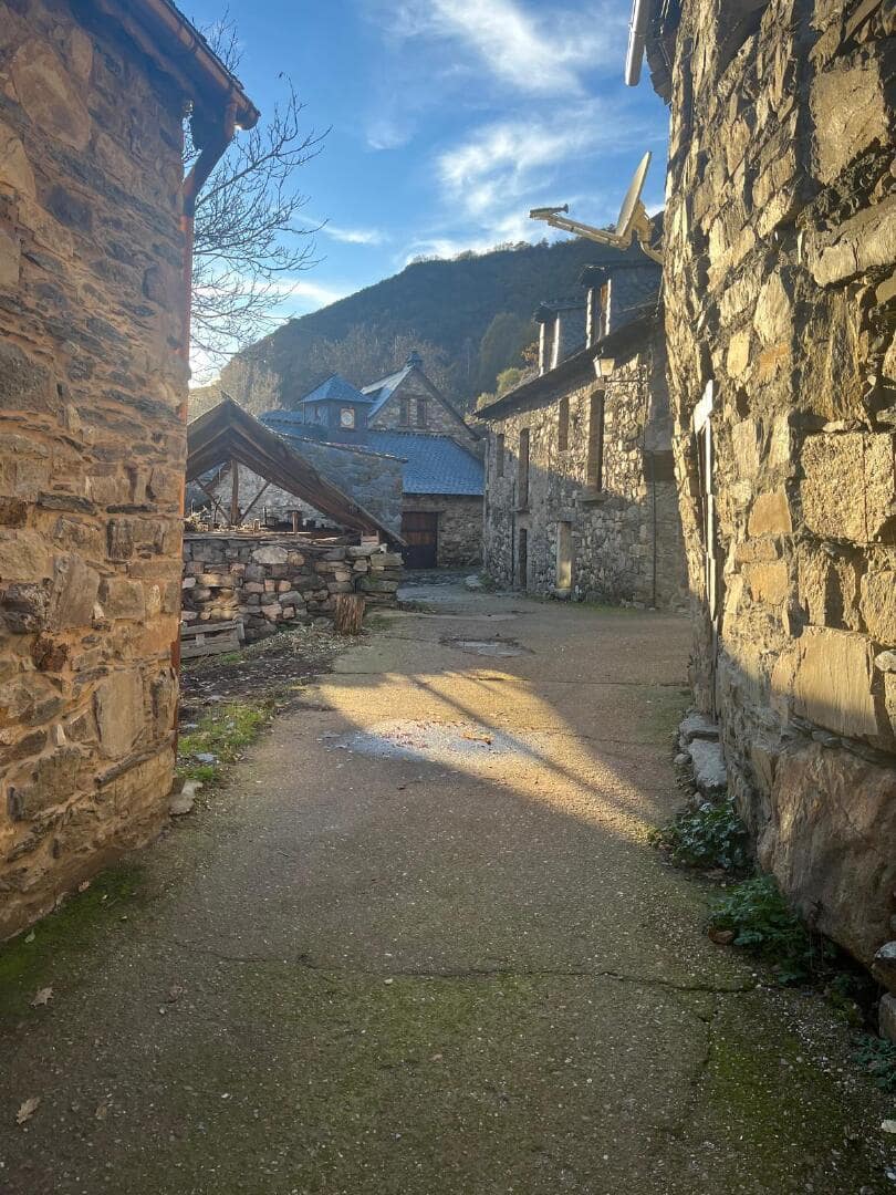 6 bedroom Townhouse for sale in Iguena - € 75,000 (Ref: 9410378)