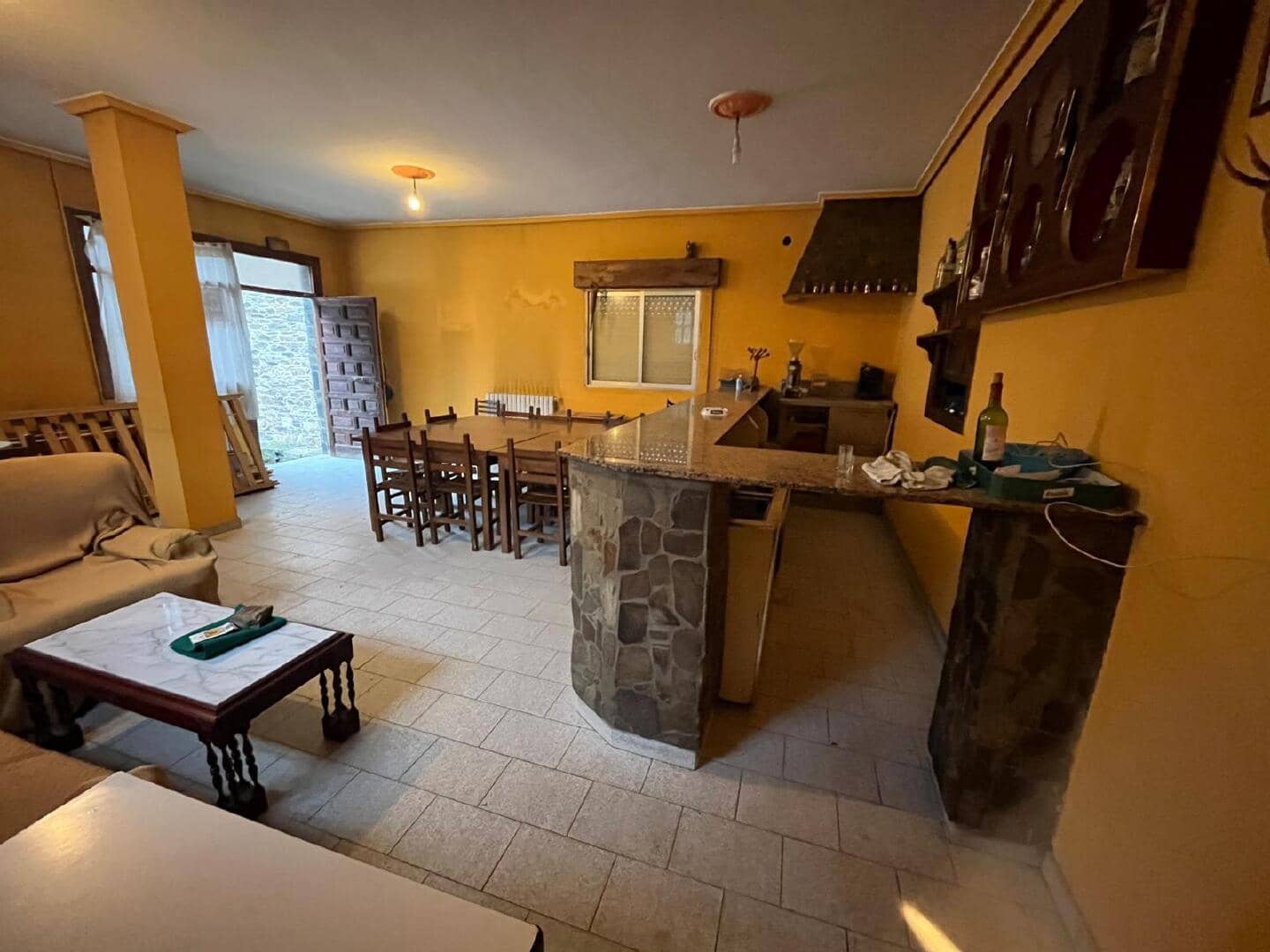 6 bedroom Townhouse for sale in Iguena - € 75,000 (Ref: 9410378)