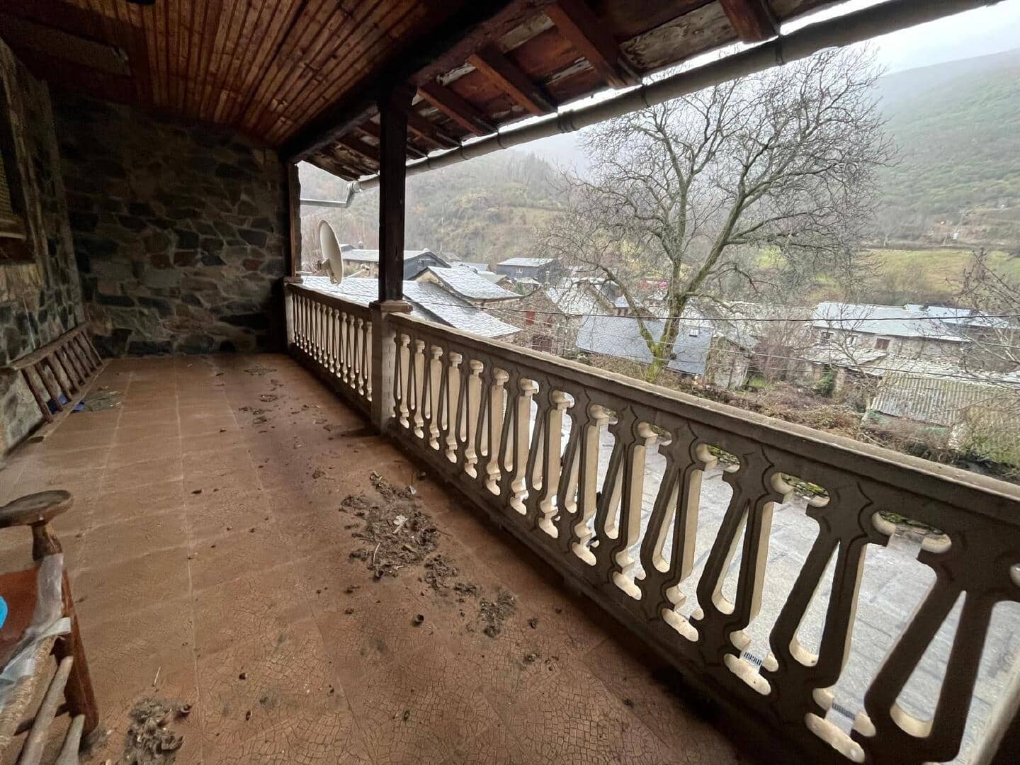 6 bedroom Townhouse for sale in Iguena - € 75,000 (Ref: 9410378)