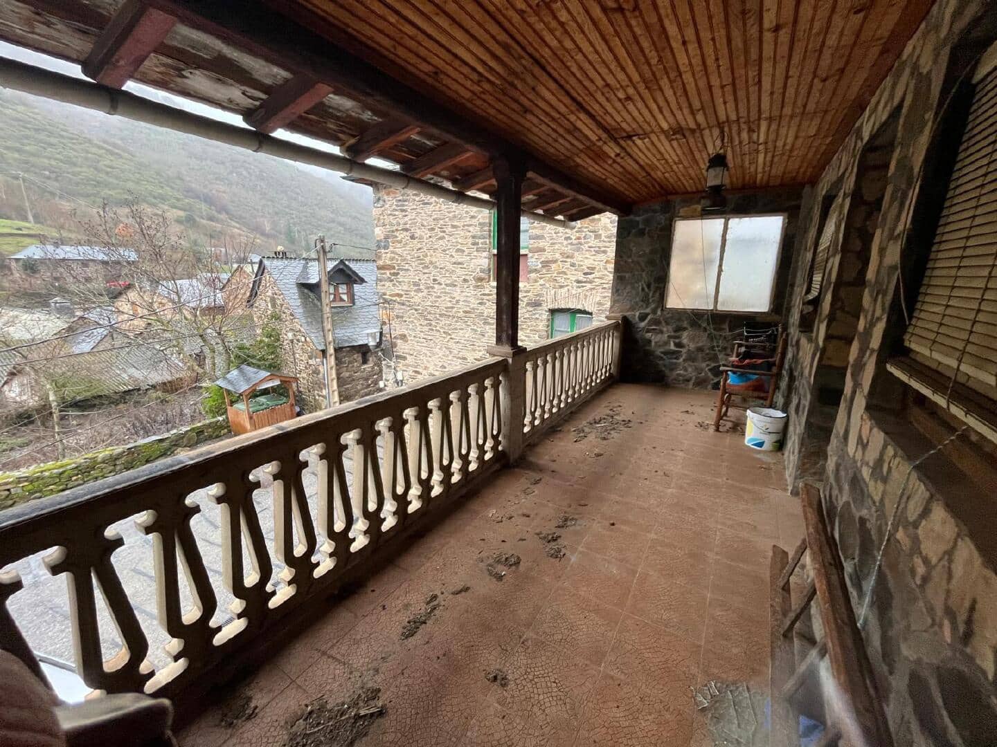 6 bedroom Townhouse for sale in Iguena - € 75,000 (Ref: 9410378)