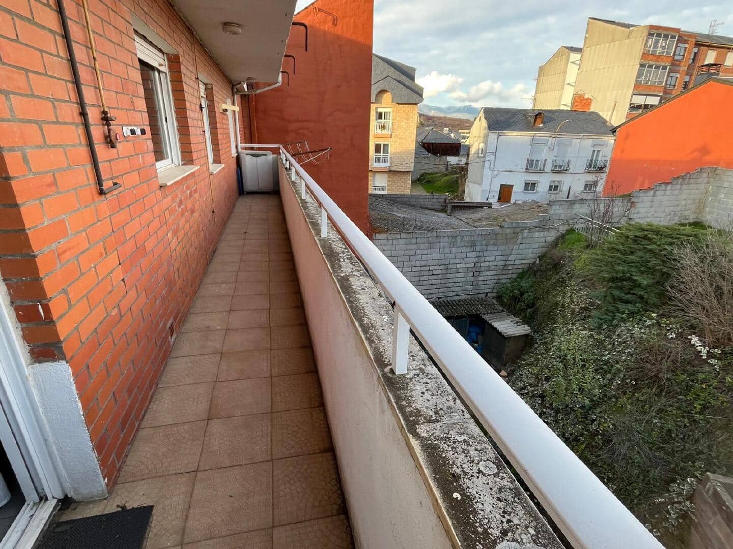 4 bedroom Apartment for sale in Bembibre - € 98,000 (Ref: 9480912)