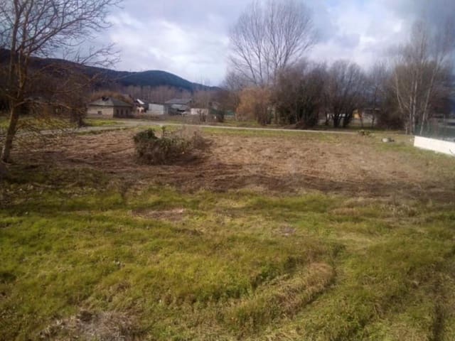 Undeveloped Land for sale in Villaverde de la Abadía, Carracedelo - € 21,000 (Ref: 9488042)