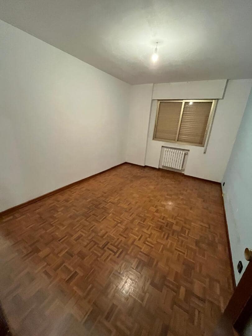 4 sovrum Lägenhet till salu i Bembibre - 58 000 € (Ref: 9528850)