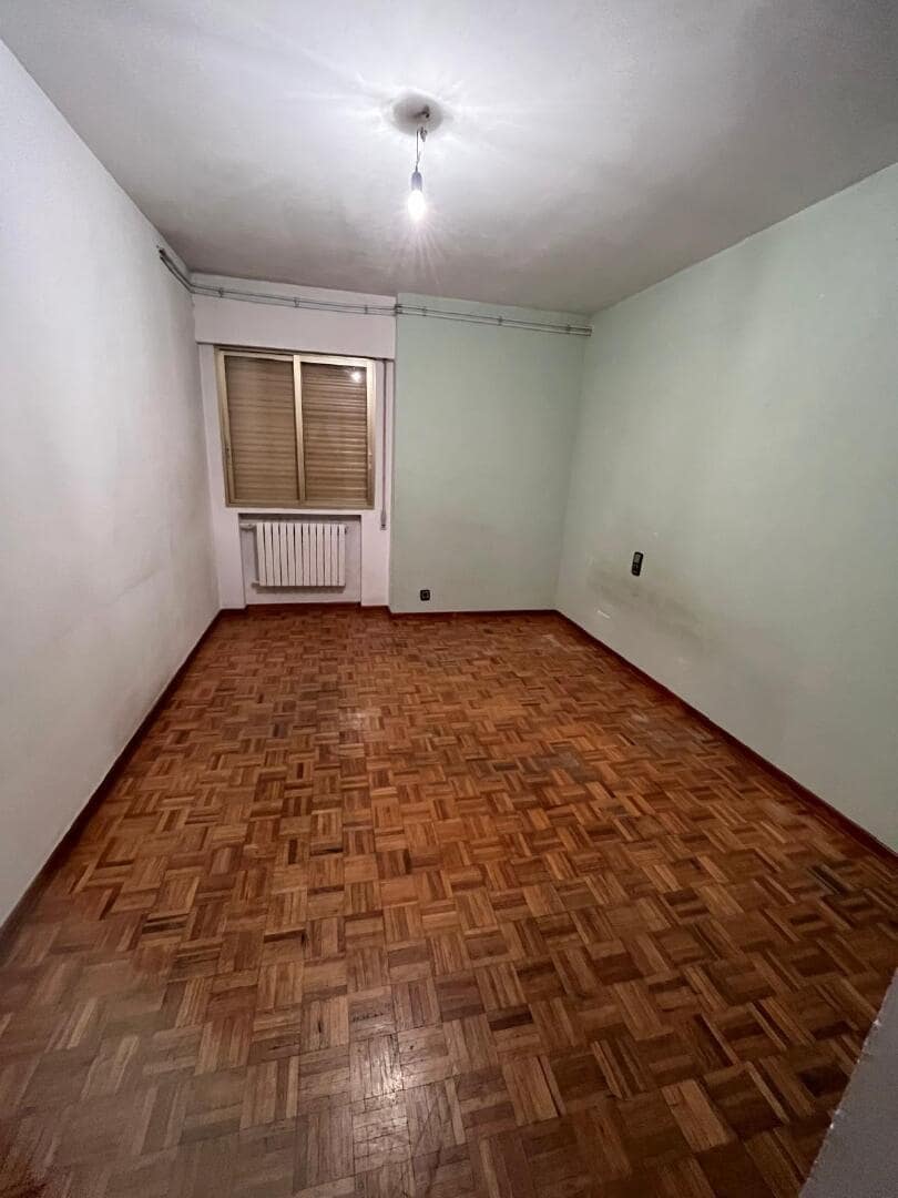 4 sovrum Lägenhet till salu i Bembibre - 58 000 € (Ref: 9528850)