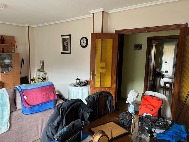 3 chambre Appartement à vendre à Torre del Bierzo - 39 000 € (Ref: 9550342)