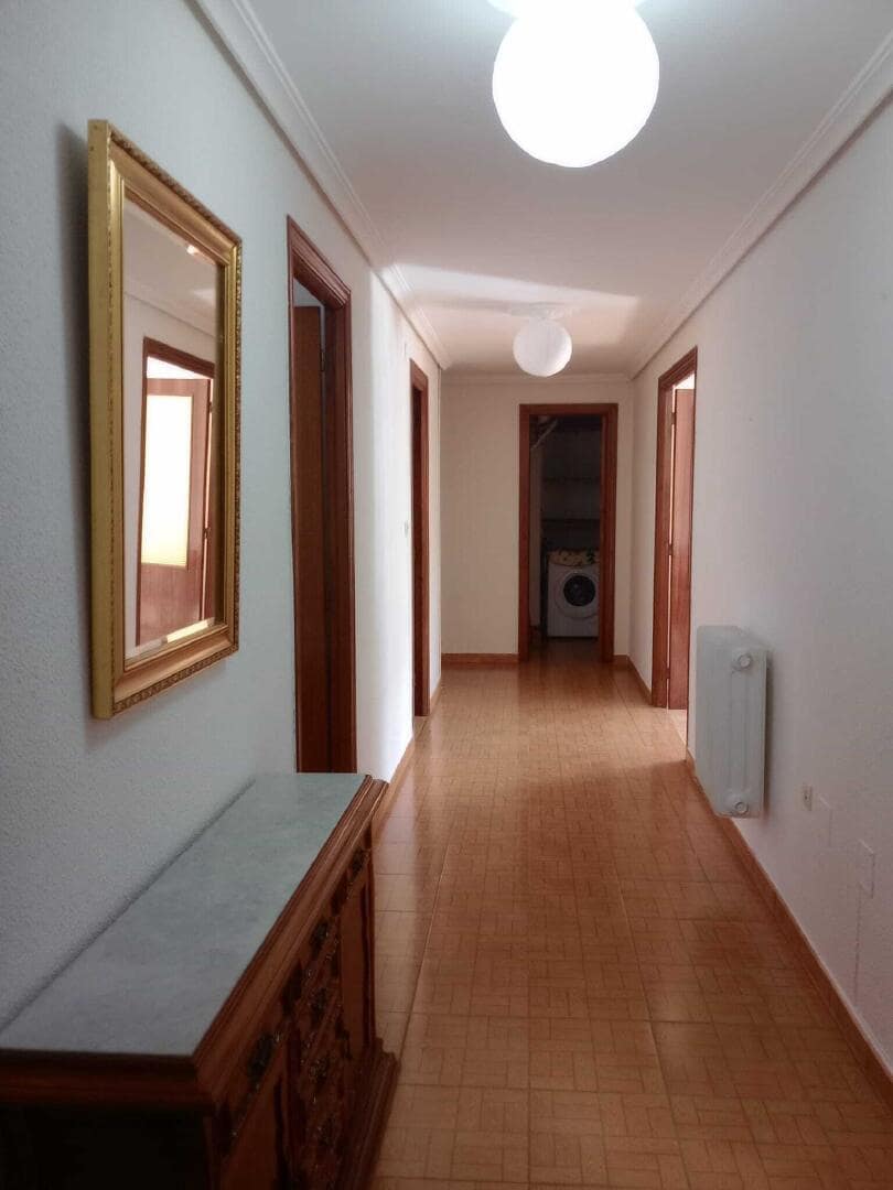 3 soveværelse Lejlighed til salg i Torre del Bierzo - € 65.000 (Ref: 9559791)