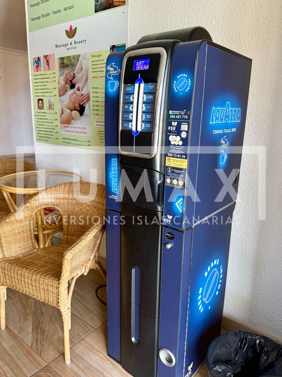 Apartamento de 1 habitación en Playa de las Americas en venta con piscina garaje - 245.000 € (Ref: 9911510)