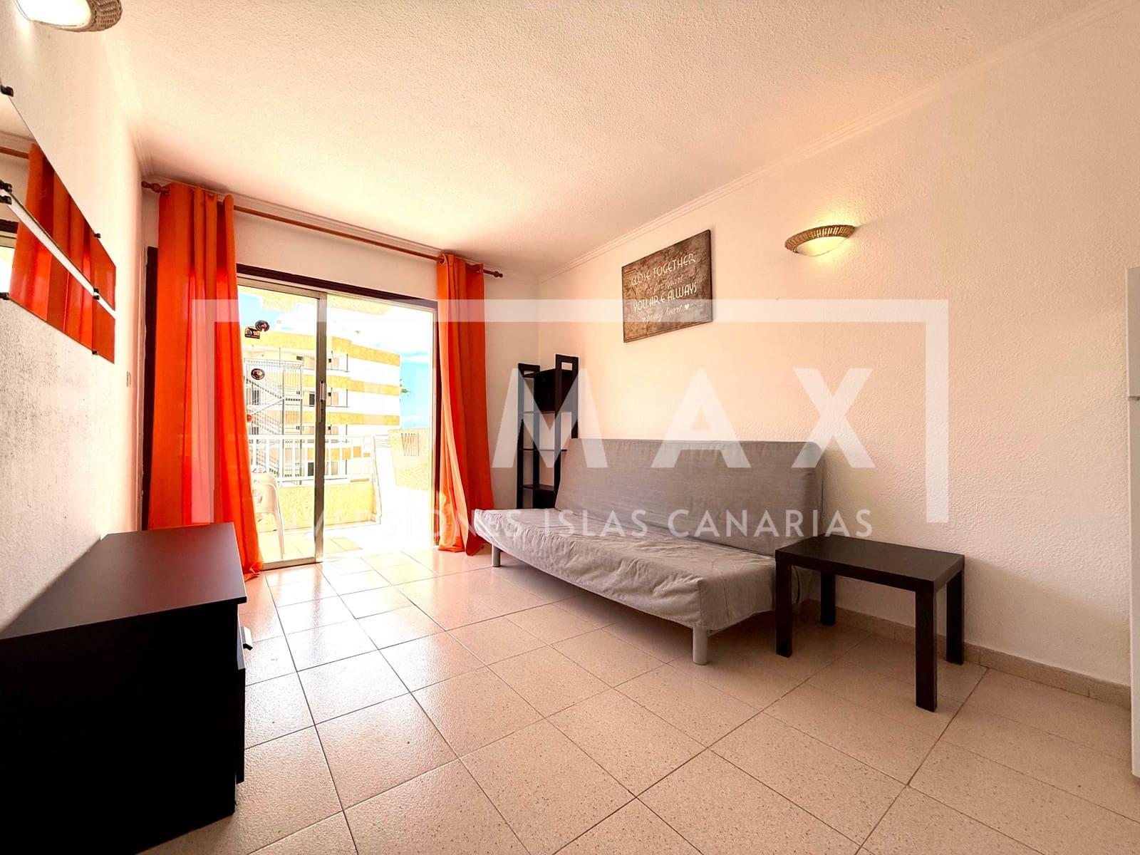 Apartamento de 1 habitación en Playa de las Americas en venta con piscina garaje - 245.000 € (Ref: 9911510)