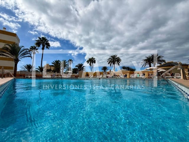 Apartamento de 1 habitación en Playa de las Americas, Arona en venta con piscina garaje - 245.000 € (Ref: 9911510)