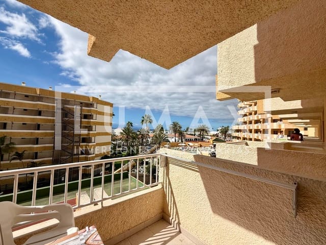 Apartamento de 1 habitación en Playa de las Americas, Arona en venta con piscina garaje - 245.000 € (Ref: 9911510)