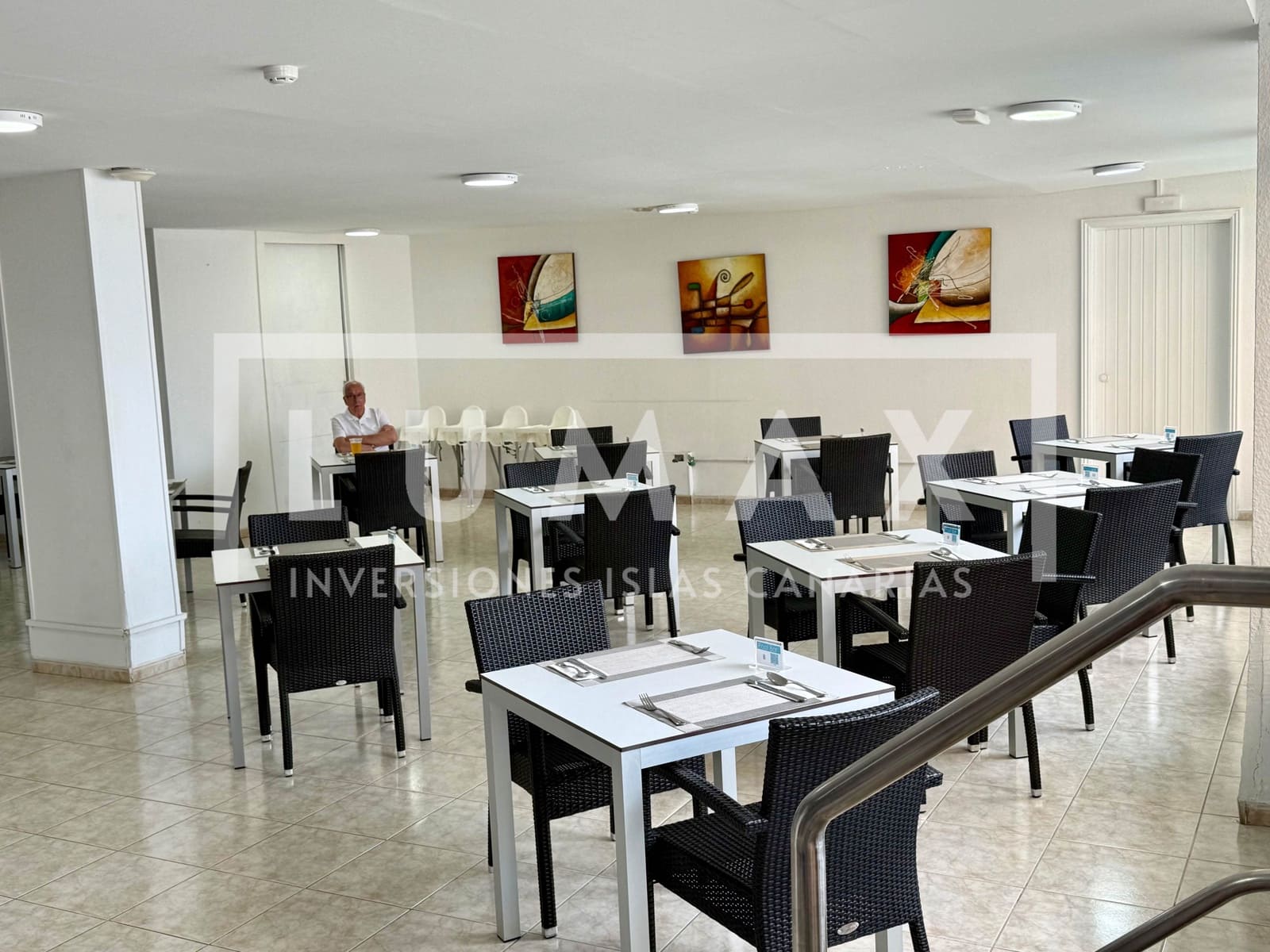 Apartamento de 1 habitación en Playa de las Americas en venta con piscina garaje - 245.000 € (Ref: 9911510)