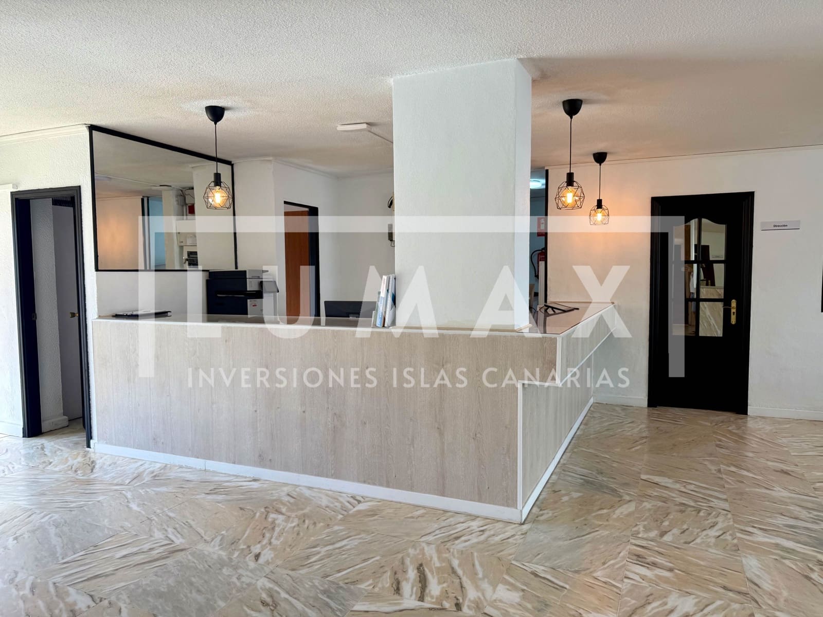 Apartamento de 1 habitación en Playa de las Americas en venta con piscina garaje - 245.000 € (Ref: 9911510)