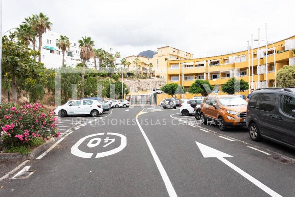 Apartamento de 1 habitación en Costa Adeje en venta con piscina - 295.000 € (Ref: 9911539)