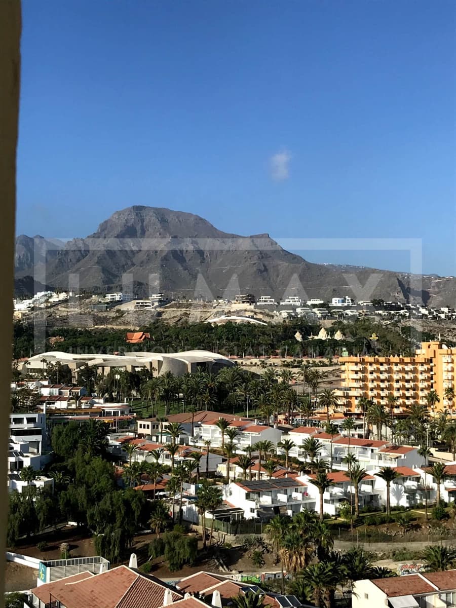 1 makuuhuone Huoneisto myytävänä paikassa Playa de las Americas mukana uima-altaan 
autotalli - 270 000 € (Ref: 9911586)