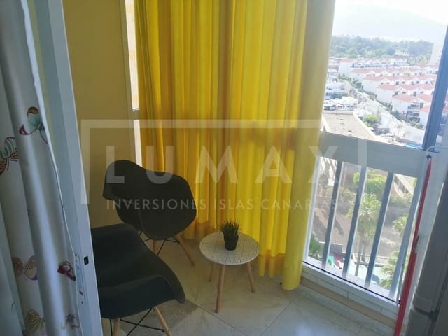 1 makuuhuone Huoneisto myytävänä paikassa Playa de las Americas, Arona mukana uima-altaan 
autotalli - 270 000 € (Ref: 9911586)