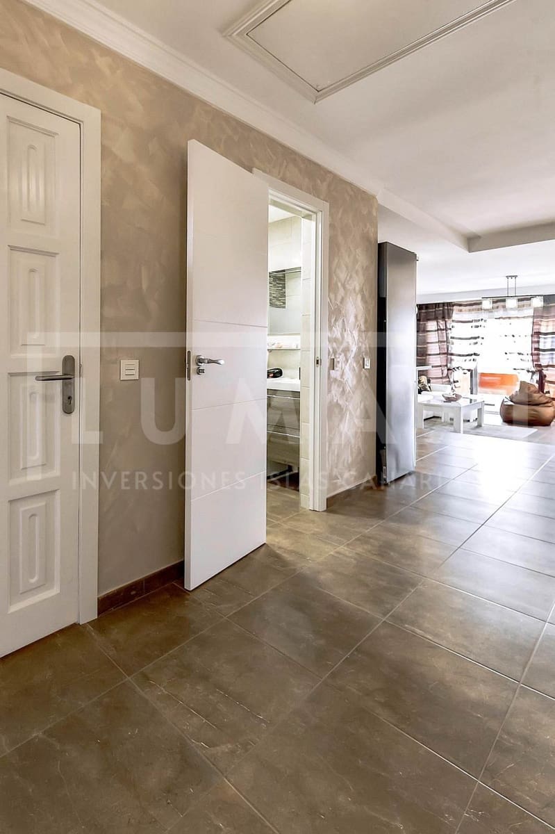2 chambre Penthouse à vendre à Costa Adeje avec piscine garage - 315 000 € (Ref: 9911606)