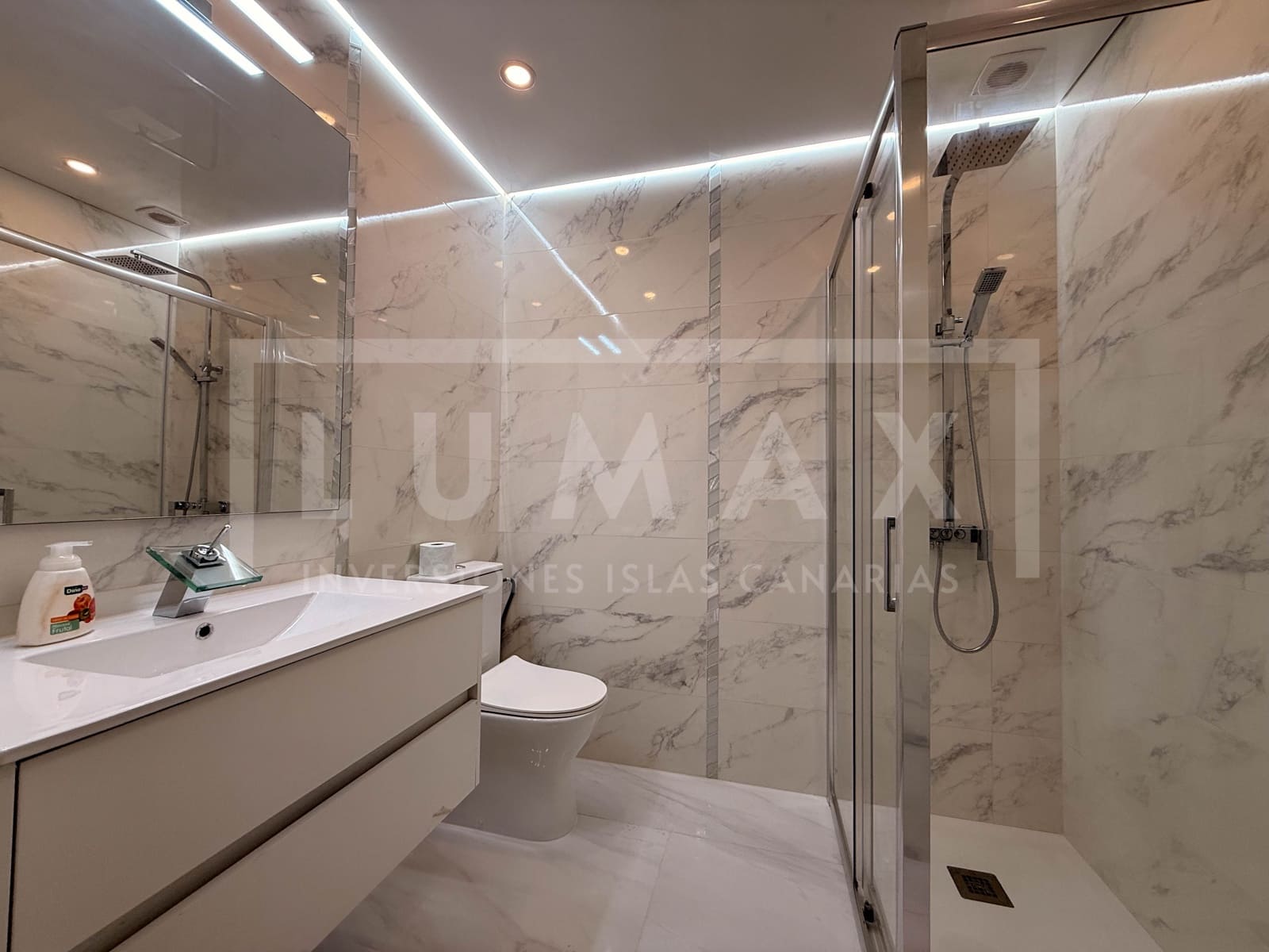 1 makuuhuone Huoneisto myytävänä paikassa Costa del Silencio mukana uima-altaan 
autotalli - 191 000 € (Ref: 9911630)