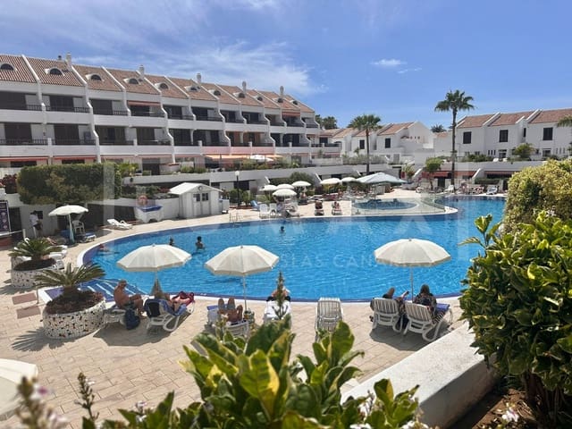 2 sovrum Bungalow till salu i Playa de las Americas, Arona med pool - 795 000 € (Ref: 9918855)
