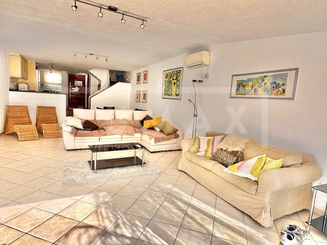 2 sovrum Bungalow till salu i Playa de las Americas, Arona med pool - 795 000 € (Ref: 9918855)
