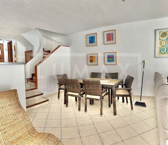 2 sovrum Bungalow till salu i Playa de las Americas, Arona med pool - 795 000 € (Ref: 9918855)