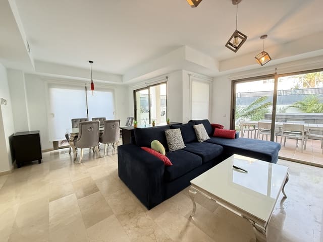3 sypialnia Dom na sprzedaż w Chayofa, Arona z basenem garażem - 680 000 € (Ref: 9937089)