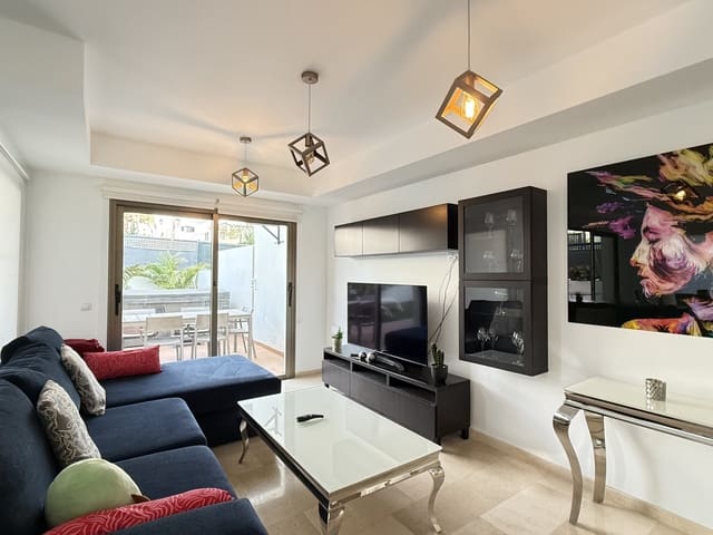 3 sypialnia Dom na sprzedaż w Chayofa, Arona z basenem garażem - 680 000 € (Ref: 9937089)