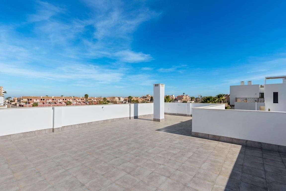 3 soveværelse Villa til salg i Mar de Cristal med swimmingpool garage - € 541.500 (Ref: 9643335)