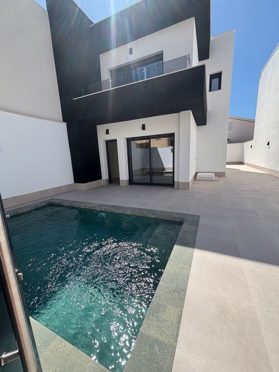 3 quarto Moradia para venda em Almoradi com piscina garagem - 359 900 € (Ref: 9746744)