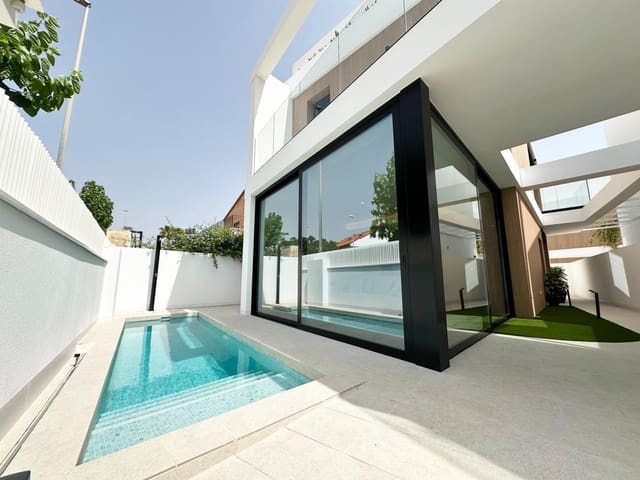 3 soveværelse Villa til salg i Torre de la Horadada, Pilar de la Horadada med swimmingpool - € 589.000 (Ref: 9850583)