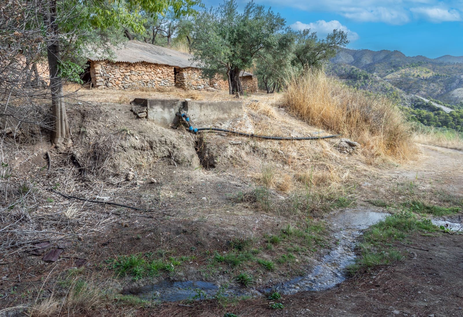 5 soveværelse Finca/Landehus til salg i Los Guajares med swimmingpool garage - € 349.000 (Ref: 9362930)