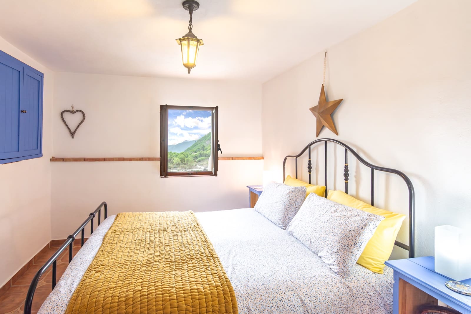 5 soveværelse Finca/Landehus til salg i Los Guajares med swimmingpool garage - € 349.000 (Ref: 9362930)