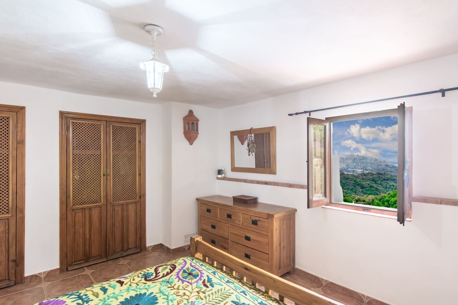 5 soveværelse Finca/Landehus til salg i Los Guajares med swimmingpool garage - € 349.000 (Ref: 9362930)