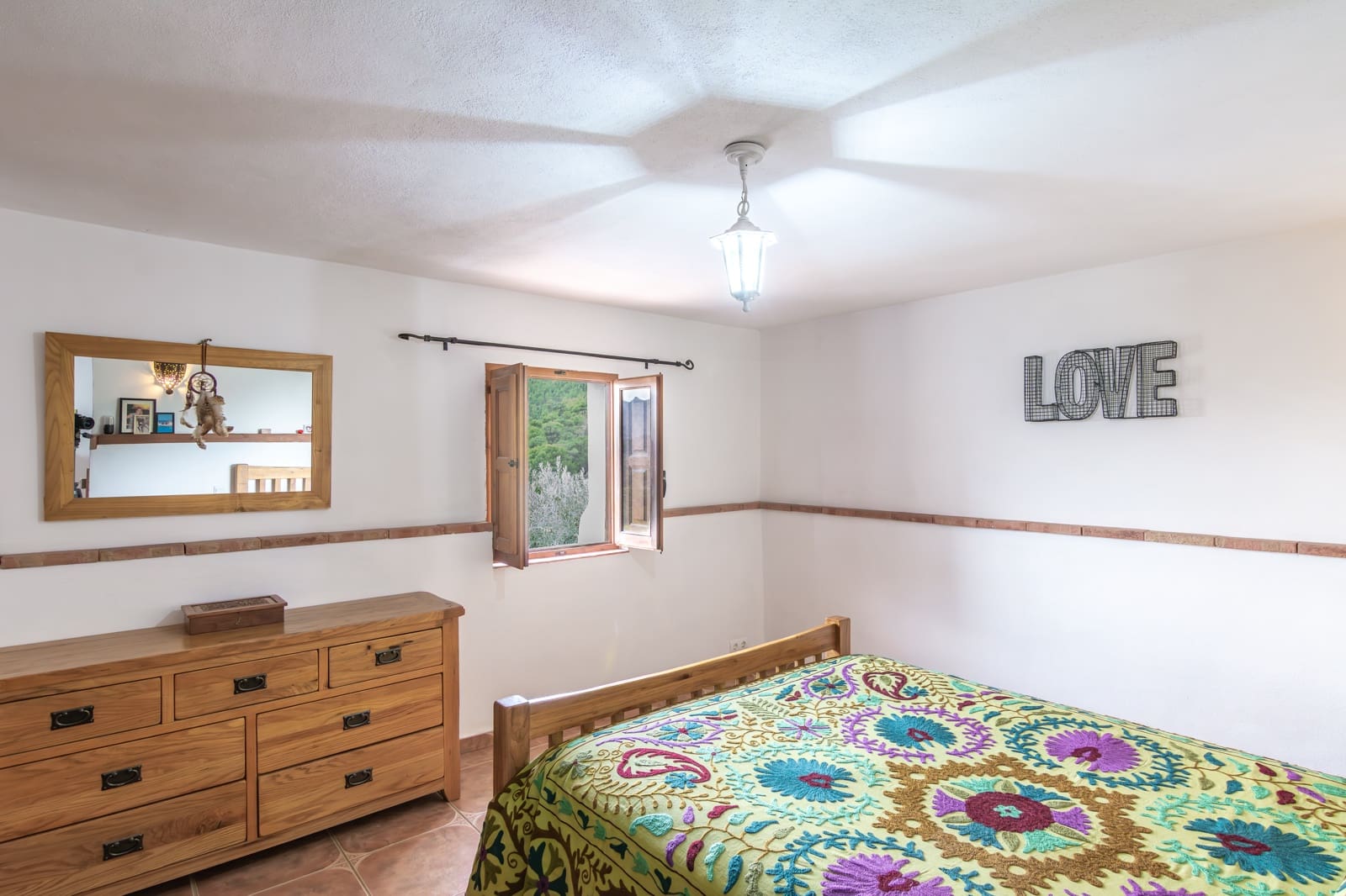 5 soveværelse Finca/Landehus til salg i Los Guajares med swimmingpool garage - € 349.000 (Ref: 9362930)