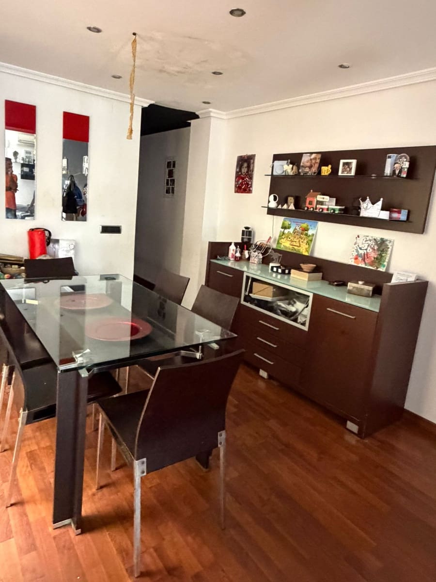 3 makuuhuone Asunto myytävänä paikassa Torrevieja - 179 998 € (Ref: 9395406)