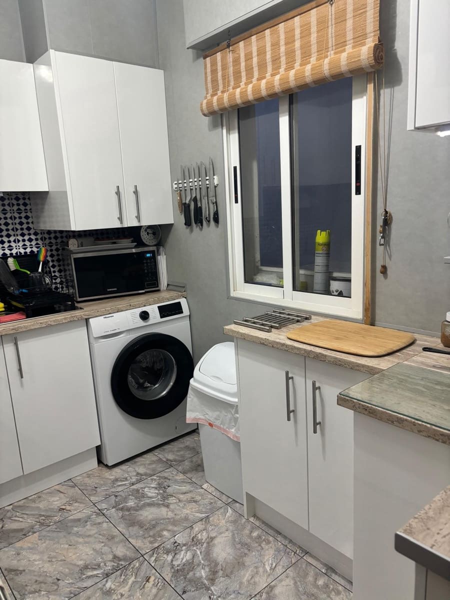 Adosado de 3 habitaciones en Torrevieja en venta con piscina - 150.000 € (Ref: 9410141)