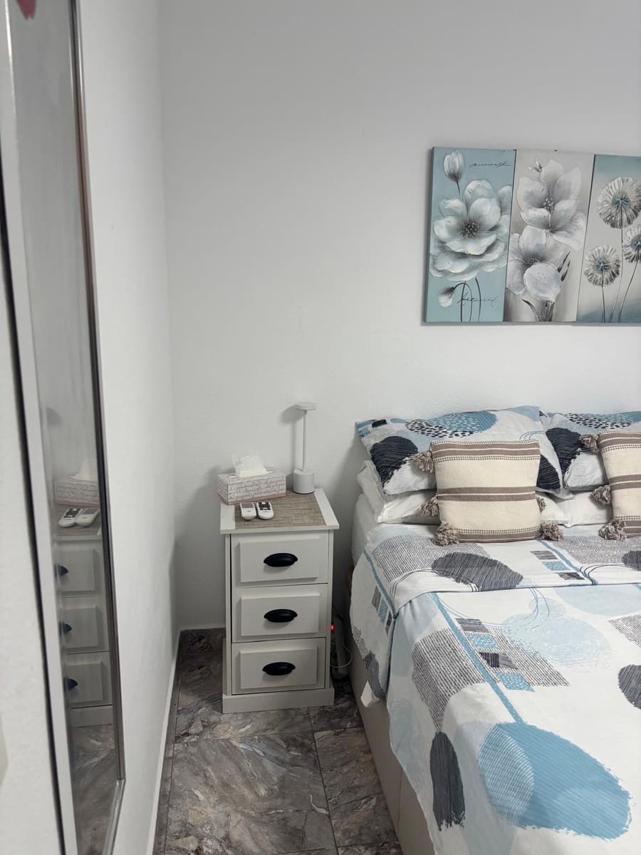 Adosado de 3 habitaciones en Torrevieja en venta con piscina - 150.000 € (Ref: 9410141)