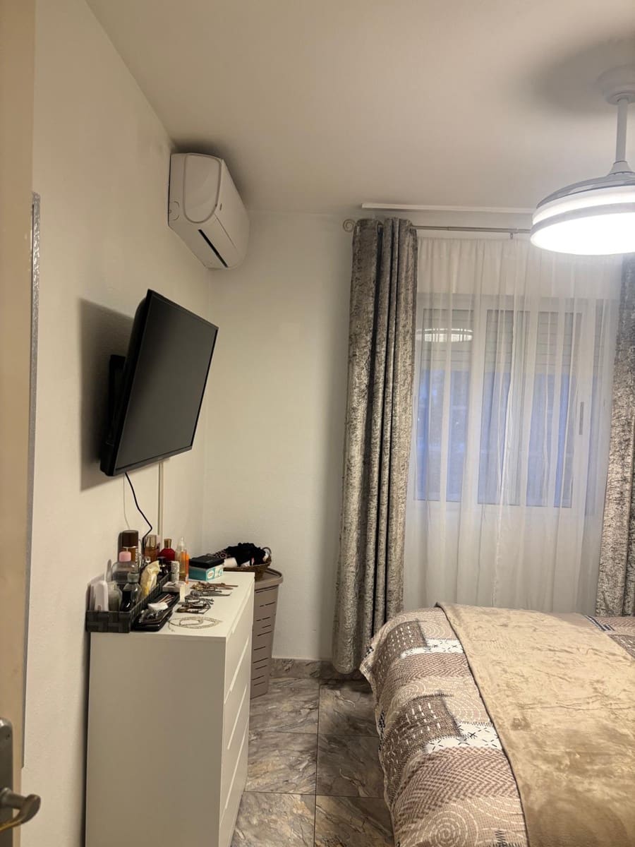 Adosado de 3 habitaciones en Torrevieja en venta con piscina - 150.000 € (Ref: 9410141)