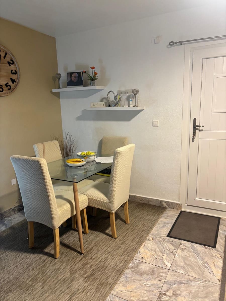 Adosado de 3 habitaciones en Torrevieja en venta con piscina - 150.000 € (Ref: 9410141)