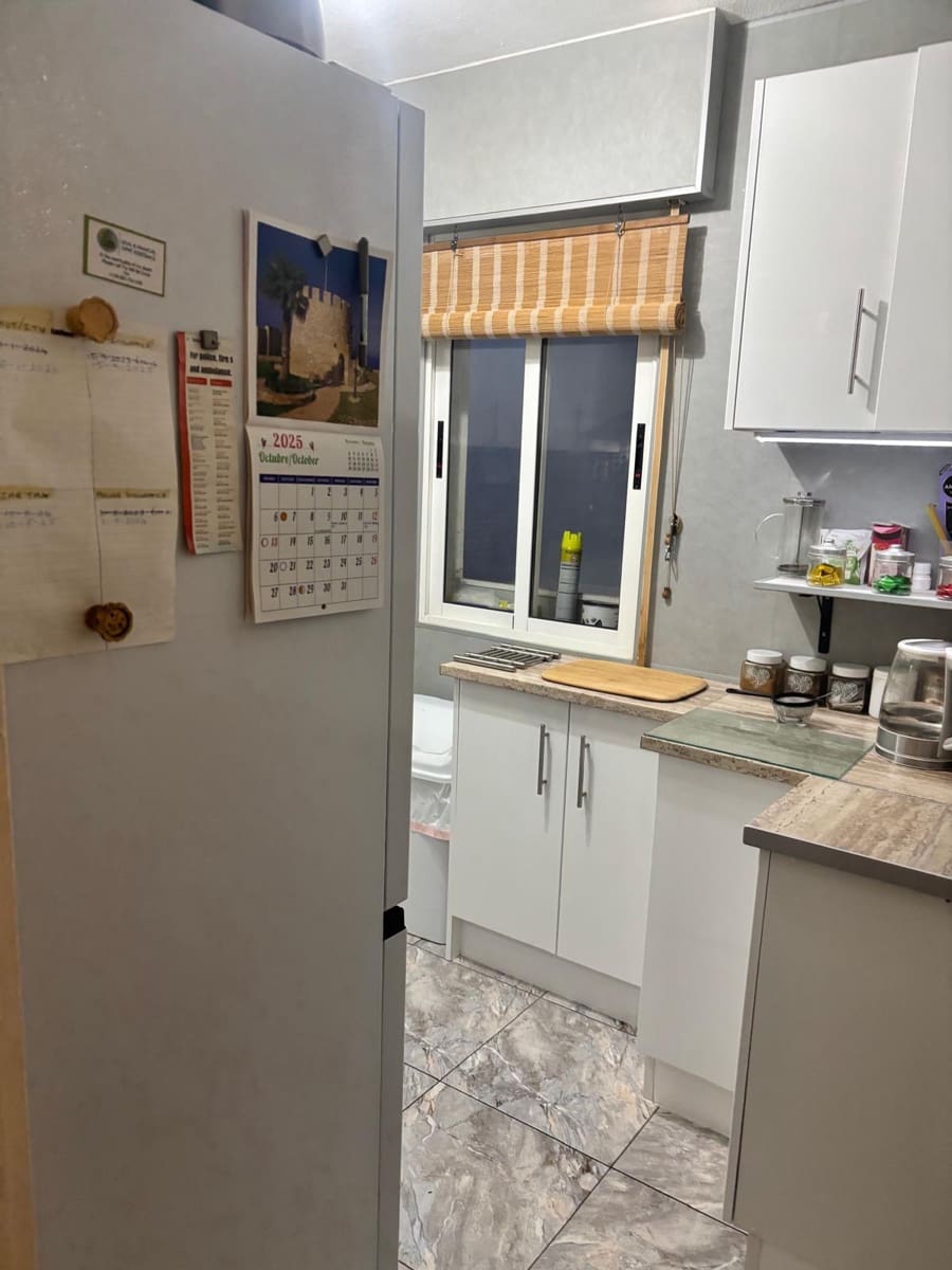 Adosado de 3 habitaciones en Torrevieja en venta con piscina - 150.000 € (Ref: 9410141)