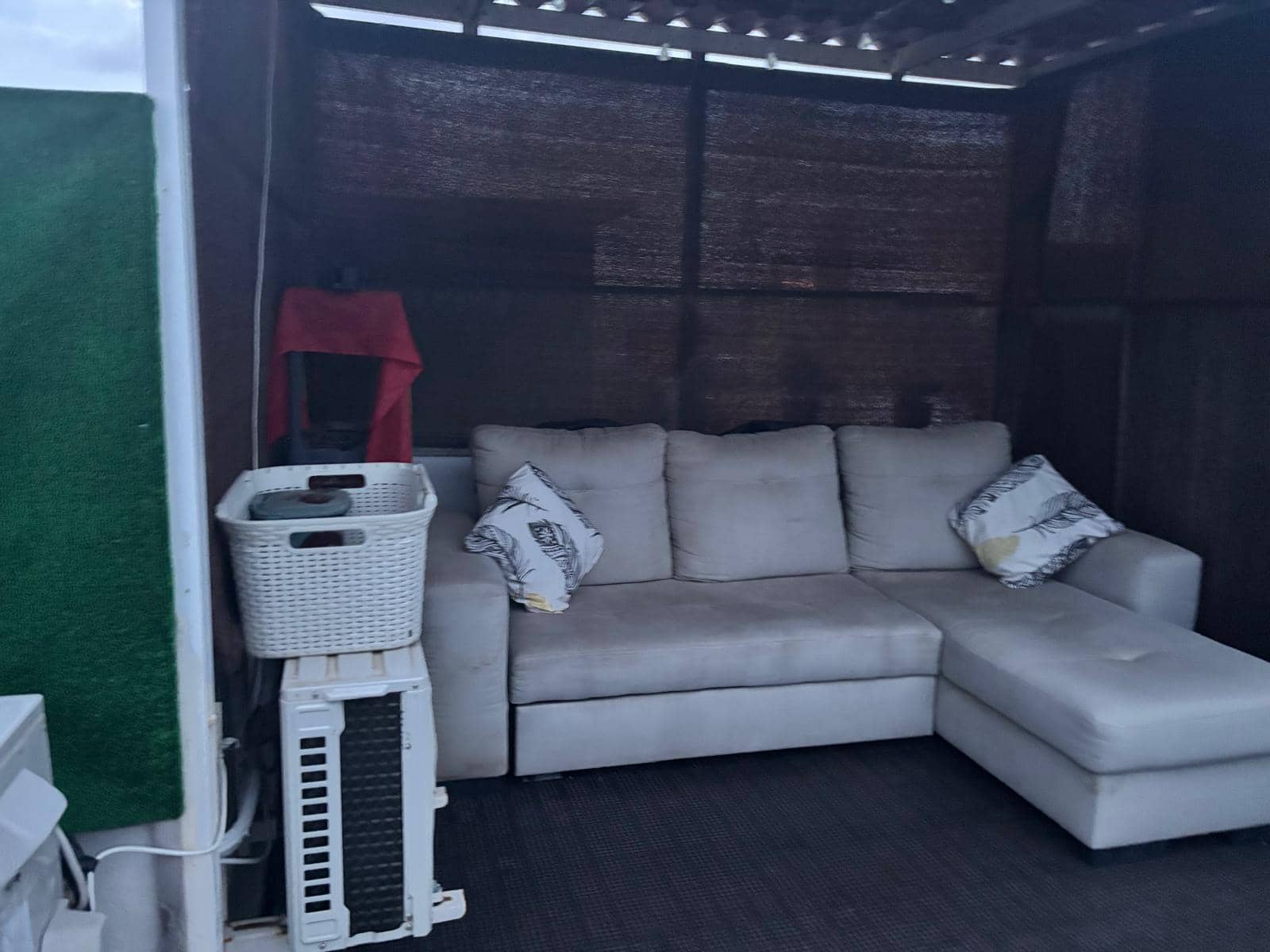 Adosado de 3 habitaciones en Torrevieja en venta con piscina - 150.000 € (Ref: 9410141)