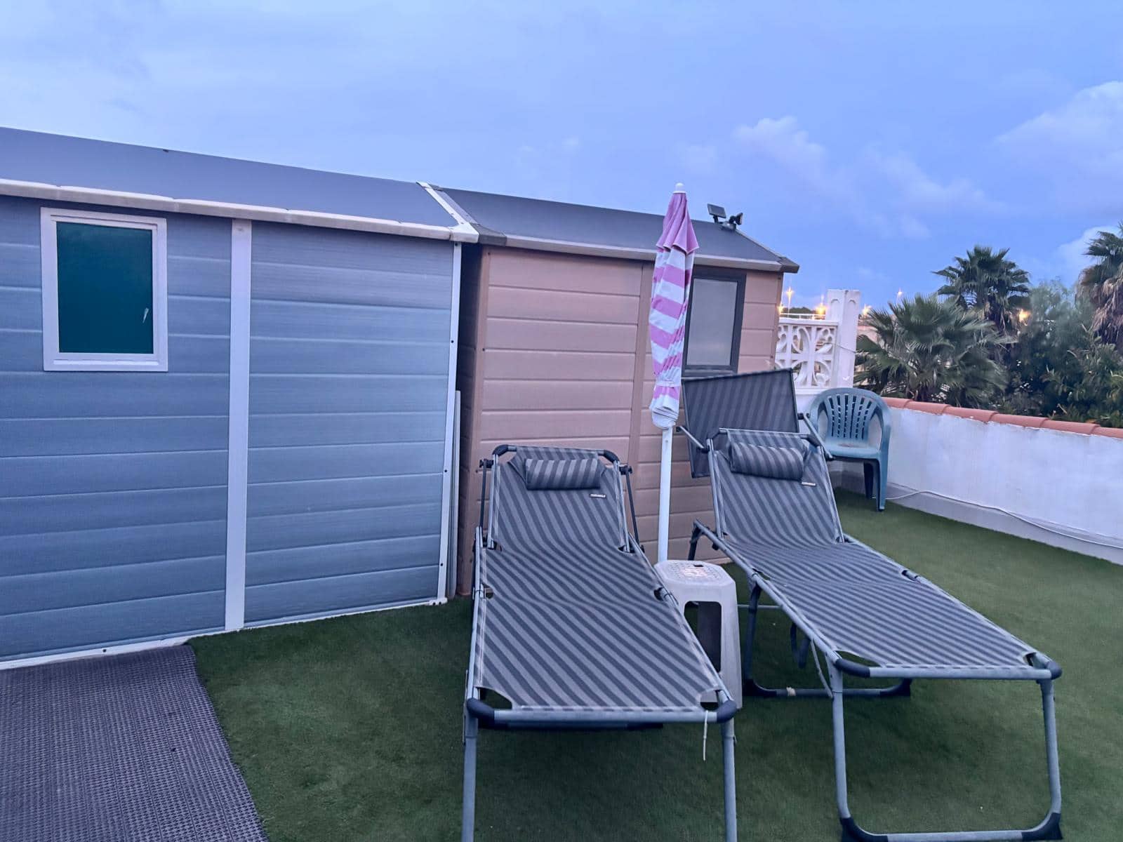 Adosado de 3 habitaciones en Torrevieja en venta con piscina - 150.000 € (Ref: 9410141)