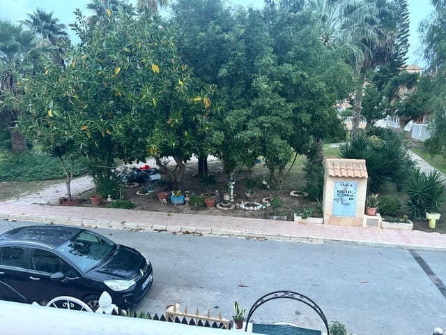 3 soveværelse Rækkehus til salg i El Chaparral - La Siesta - La Torreta, Torrevieja med swimmingpool - € 150.000 (Ref: 9410141)